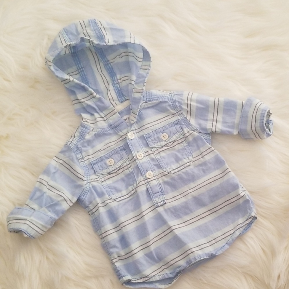 Lightweight pullover with hood